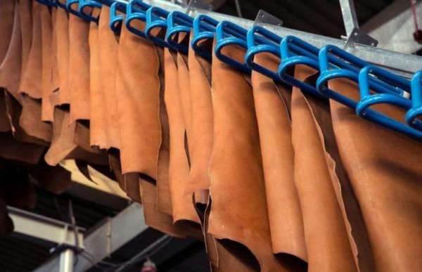 2020年,全球皮革制品市場價值為3940億美元,孟加拉國