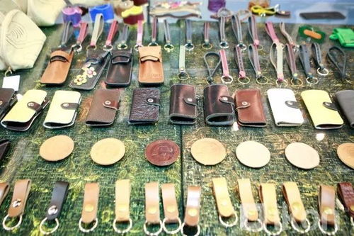 蒙古國皮革 絨毛制品展現(xiàn)場