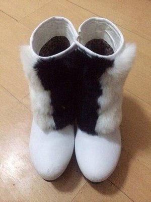 【圖】白色帶毛 38號(hào)碼。速來搶購 - 豐臺(tái)五里店服裝/鞋帽/箱包 - 北京58同城